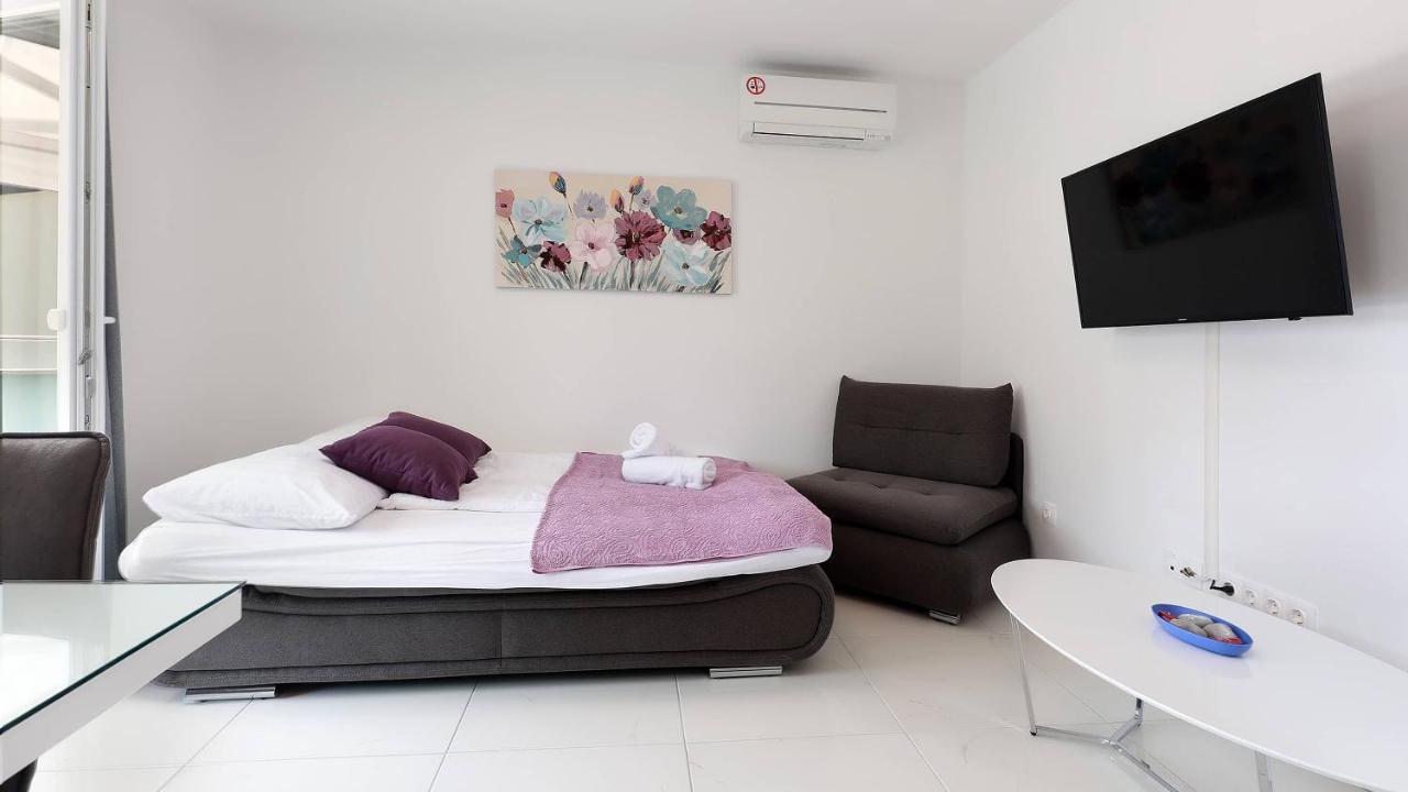 Apartmani "Villa Barbara" ノヴァリャ エクステリア 写真