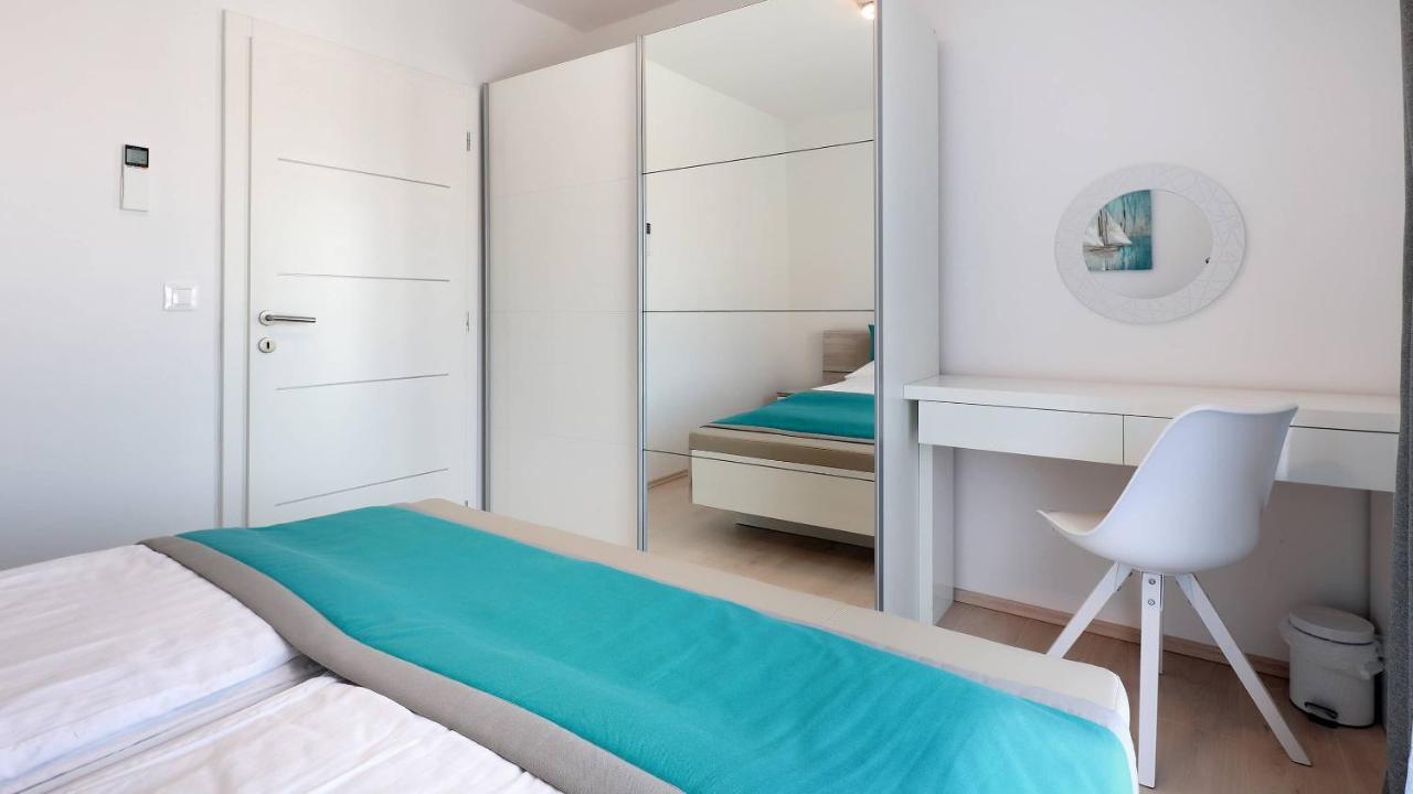 Apartmani "Villa Barbara" ノヴァリャ エクステリア 写真